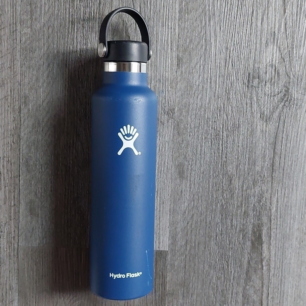 Hydro Flask Navy Blue EUC